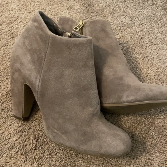 Steve Madden Shoes - DONATING 2/1 Gray suede booties